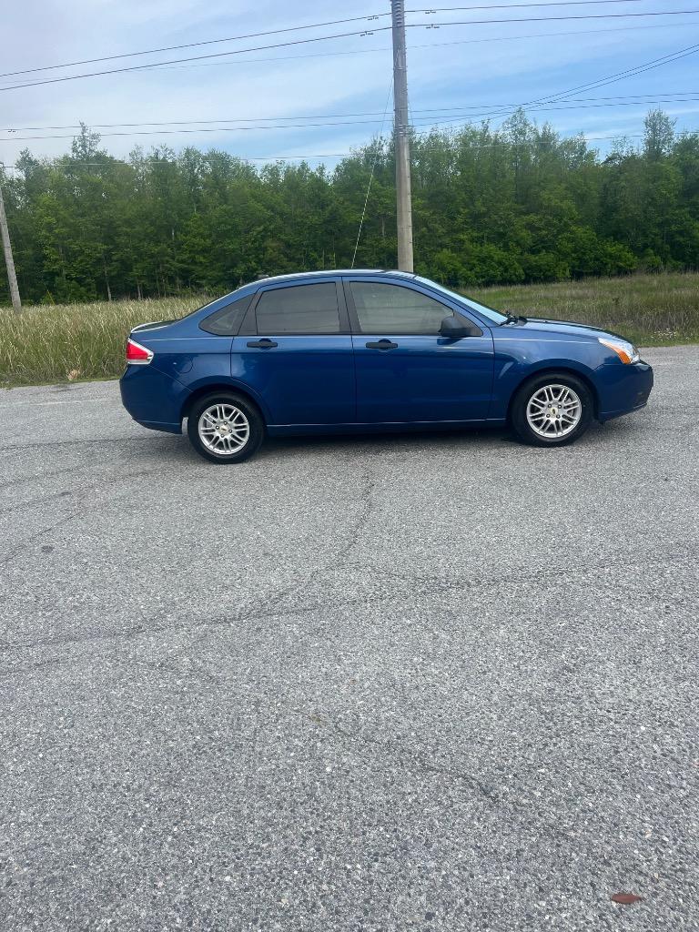 2009 Ford Focus SE - Photo 7